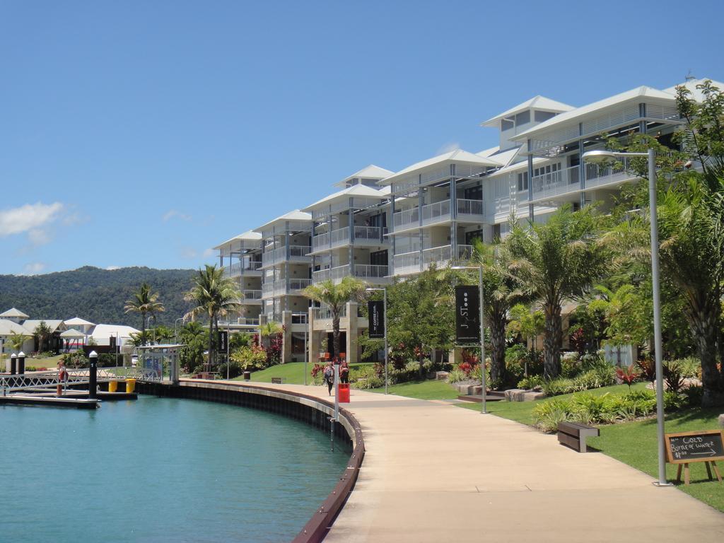 Appartement Boathouse Port Of Airlie à Airlie Beach Extérieur photo